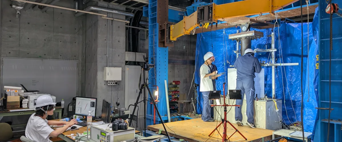 Experiment on prefabricated pile cap joints